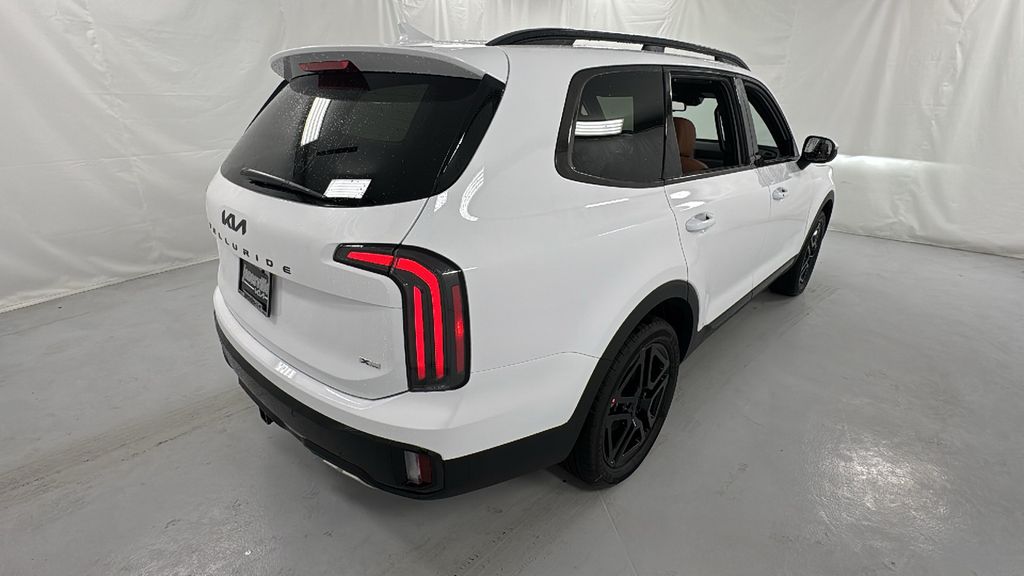 2025 Kia Telluride EX X-Line Image 5 of 40