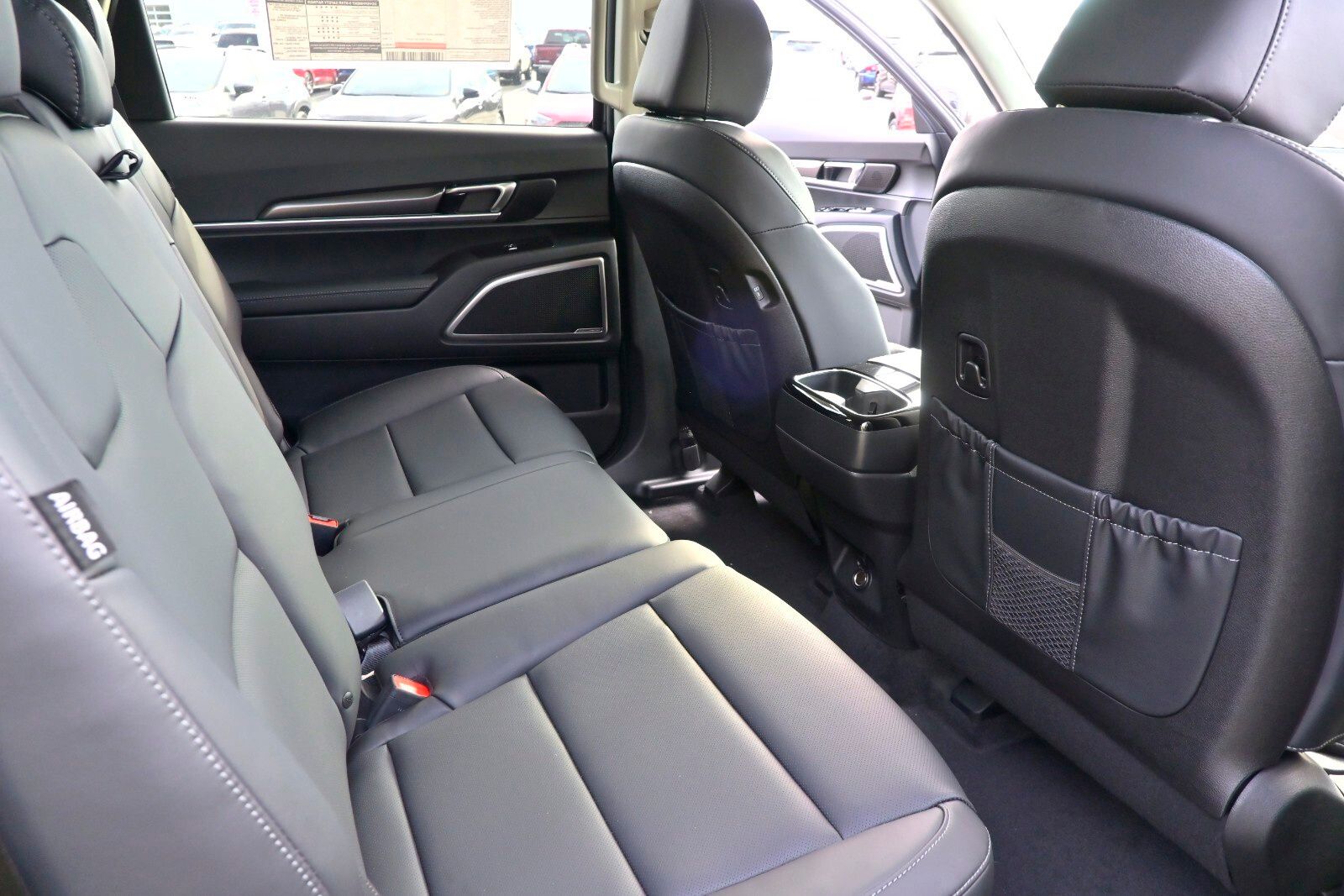 2025 Kia Telluride LX Image 12 of 33