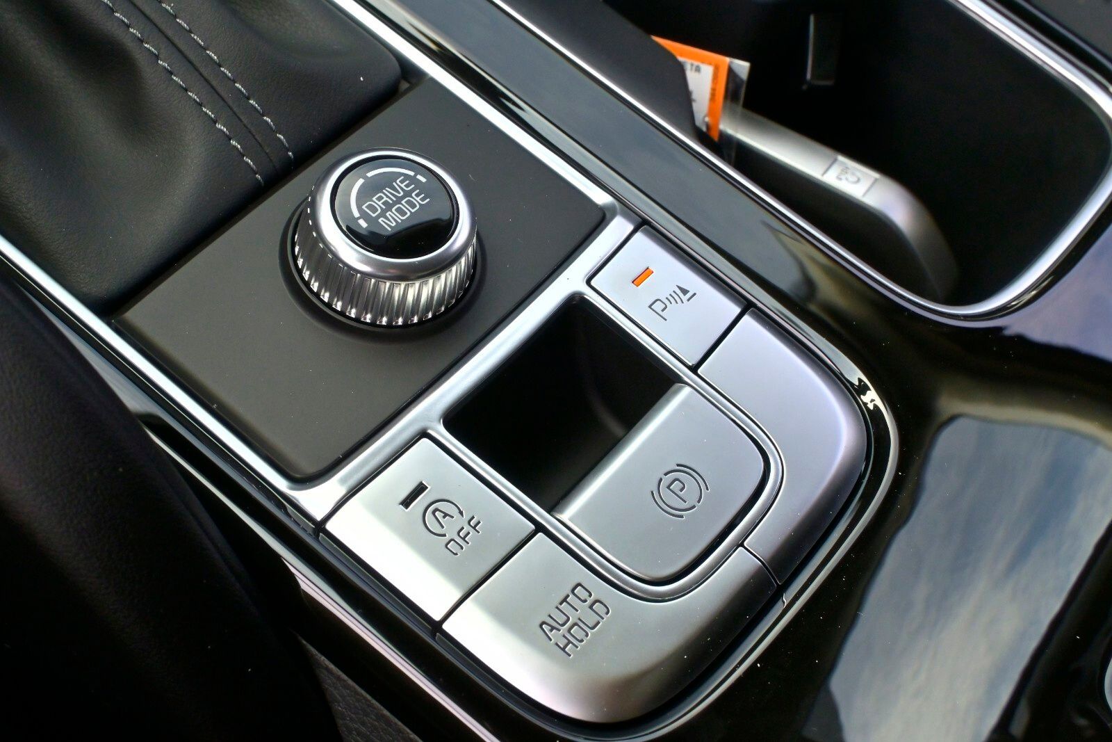 2025 Kia Telluride LX Image 30 of 33