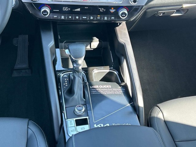 2025 Kia Telluride LX Image 21 of 32