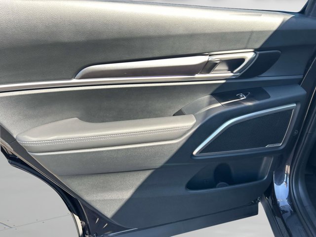 2025 Kia Telluride LX Image 23 of 32