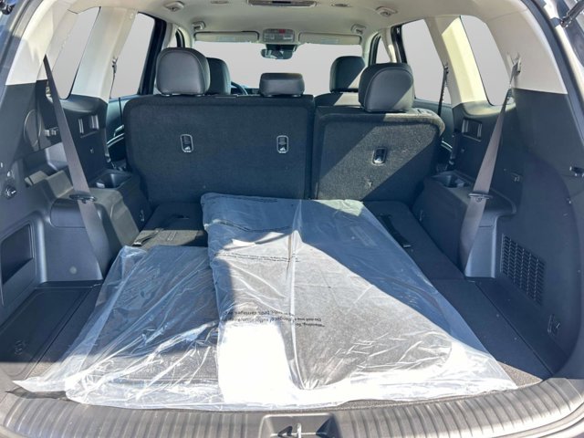 2025 Kia Telluride LX Image 10 of 32