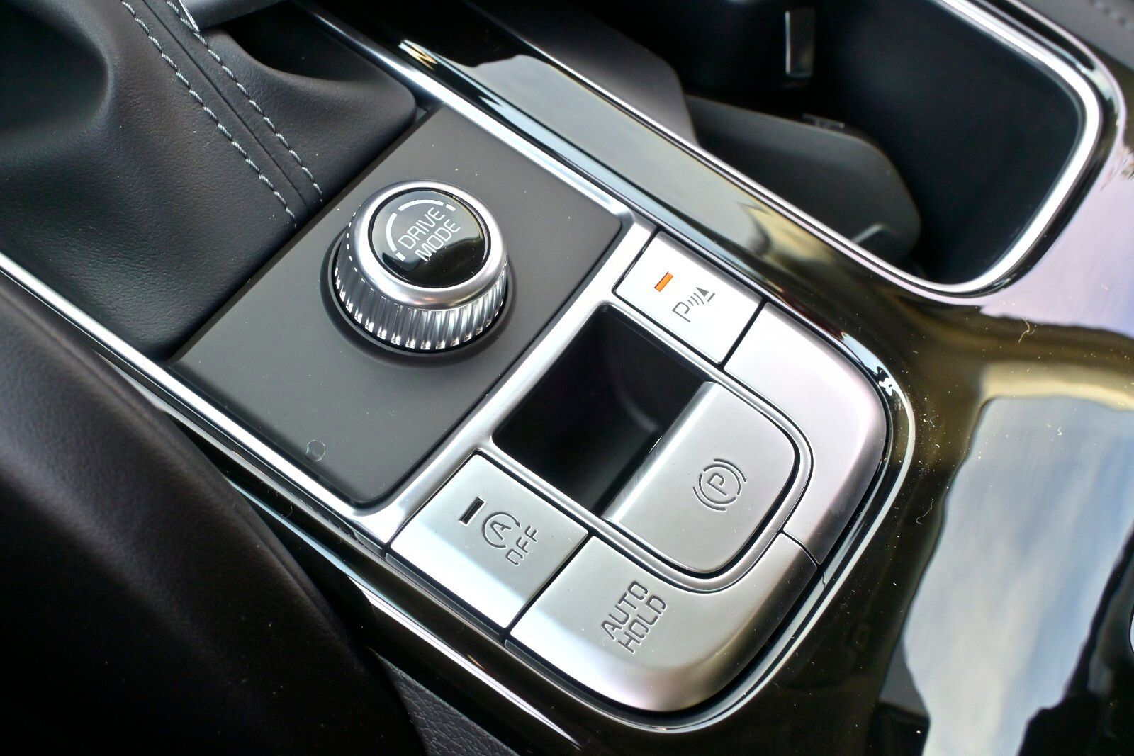 2025 Kia Telluride LX Image 32 of 33