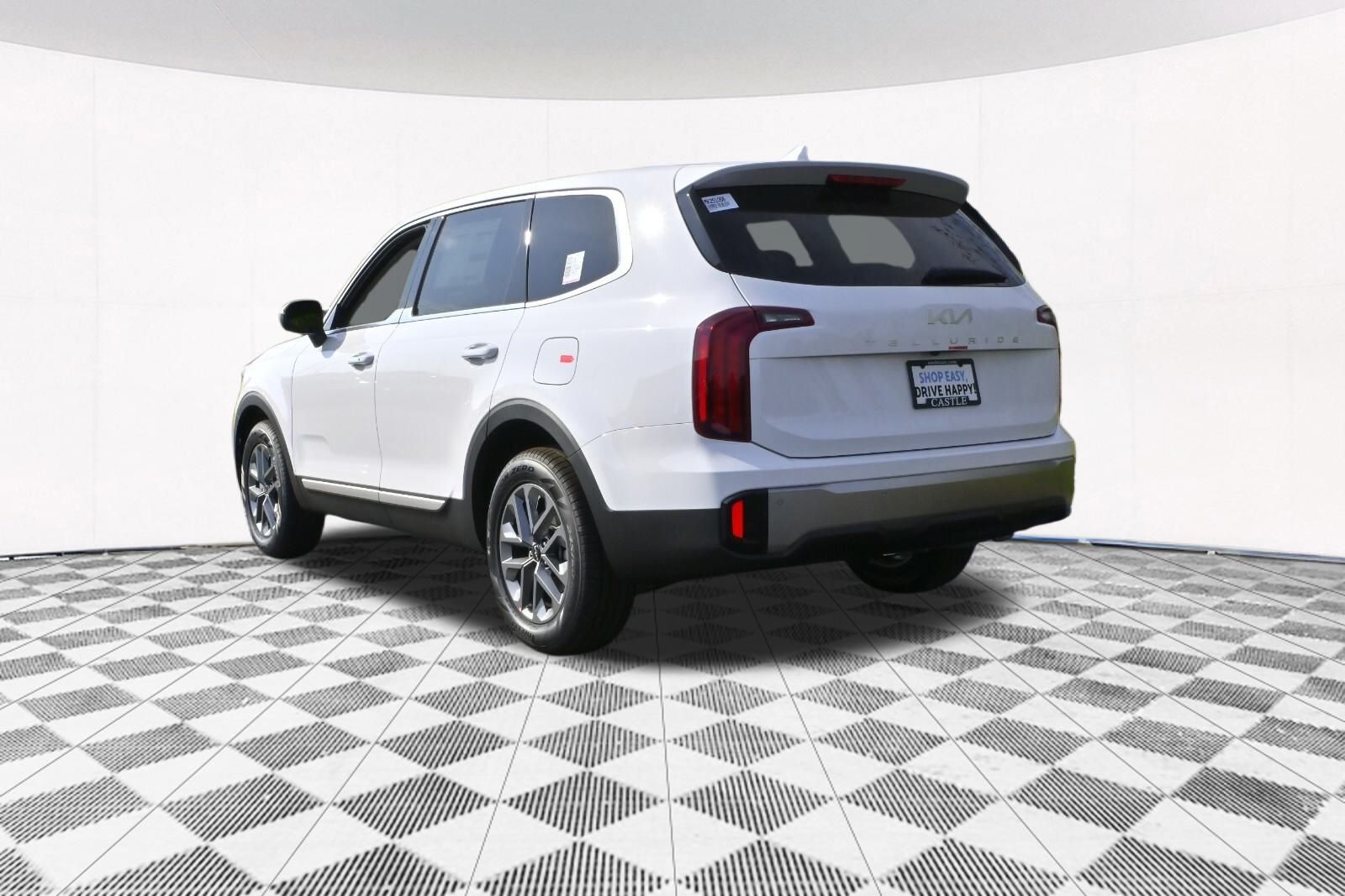 2025 Kia Telluride LX Image 6 of 33