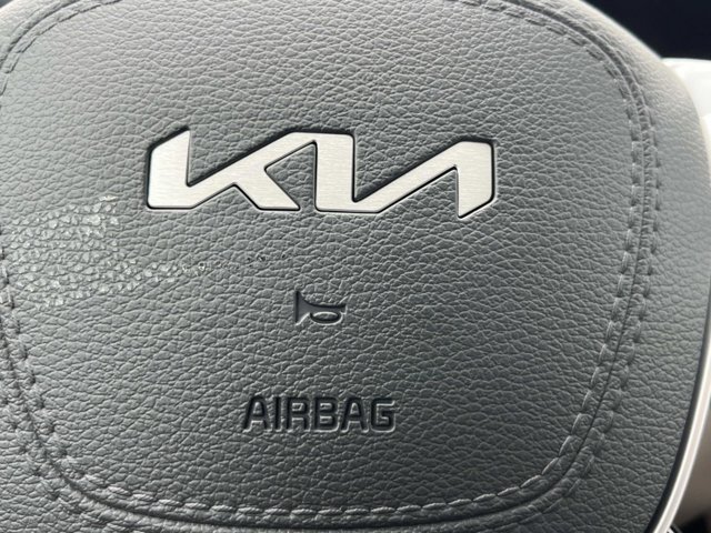 2025 Kia Telluride S Image 31 of 36