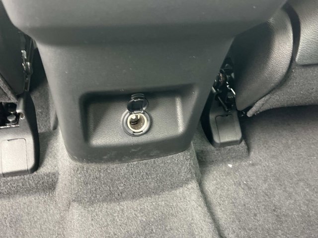 2025 Kia Telluride S Image 25 of 36