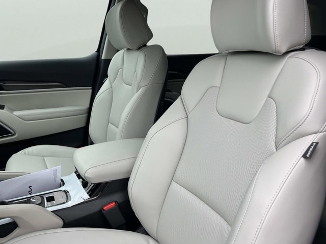 2025 Kia Telluride S Image 12 of 36