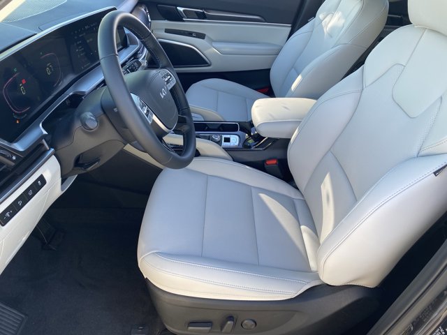 2025 Kia Telluride S Image 15 of 34
