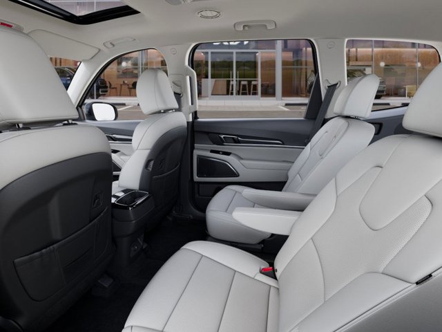 2025 Kia Telluride S Image 17 of 27