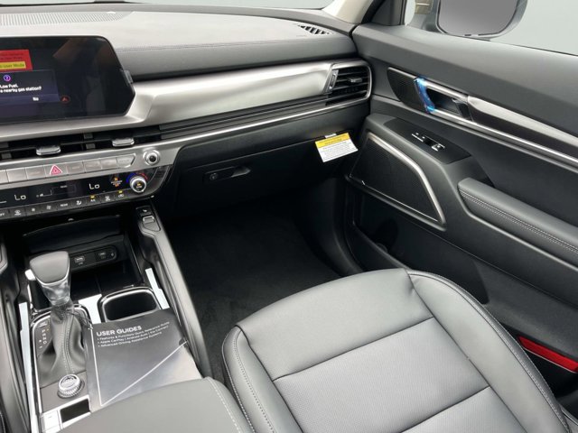 2025 Kia Telluride S Image 17 of 37