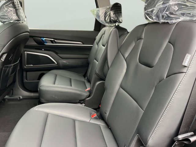 2025 Kia Telluride S Image 14 of 37