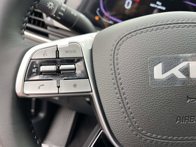 2025 Kia Telluride S Image 18 of 37