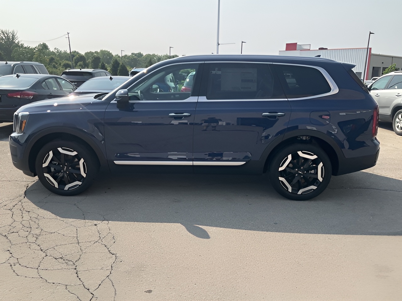 Vehicle image 33 of 33