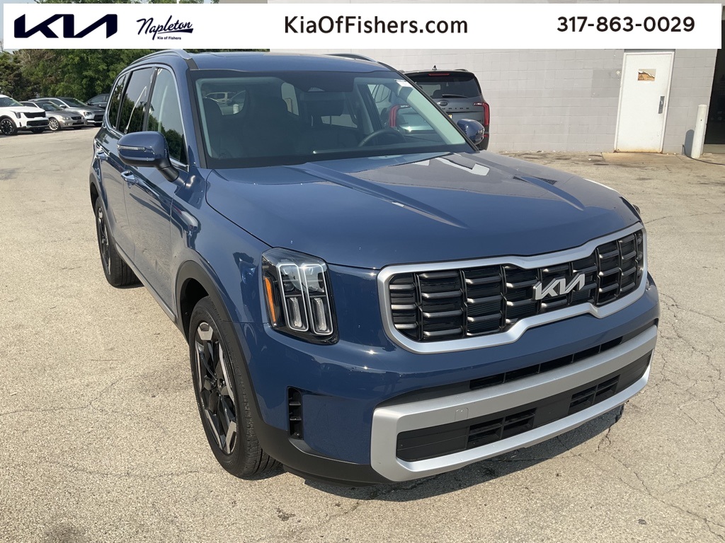 Vehicle image 3 of 33