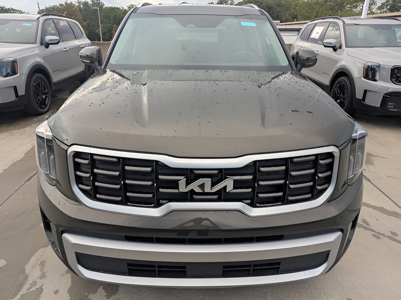 Vehicle image 39 of 43