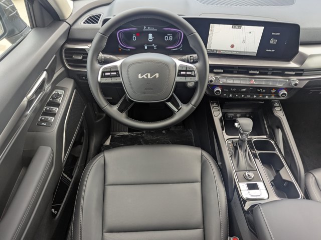 Vehicle image 12 of 43