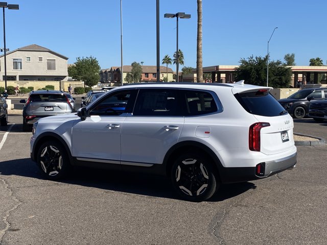 2025 Kia Telluride S Image 7 of 34