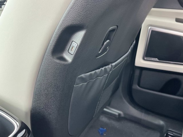 2025 Kia Telluride S Image 37 of 37