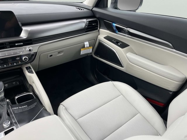 2025 Kia Telluride S Image 14 of 37