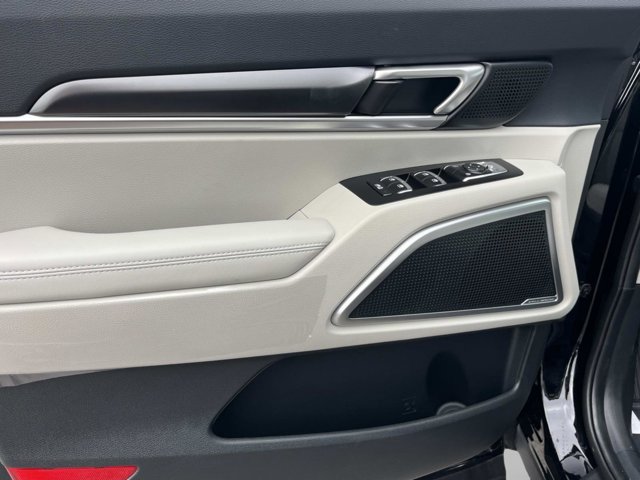 2025 Kia Telluride S Image 22 of 37