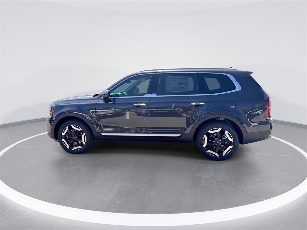 Vehicle image 7 of 32