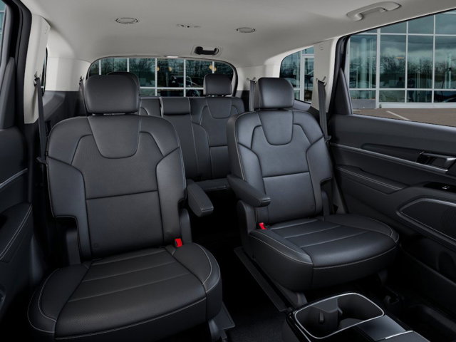 Vehicle image 17 of 27