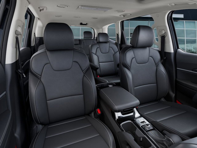 Vehicle image 16 of 27