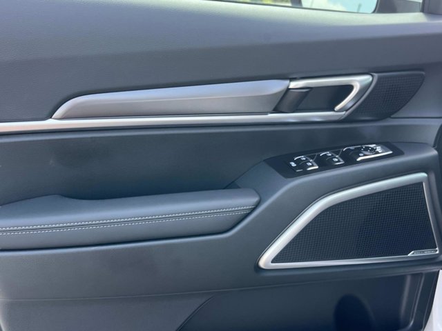 2025 Kia Telluride S Image 16 of 33