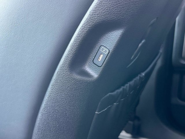 2025 Kia Telluride S Image 27 of 33