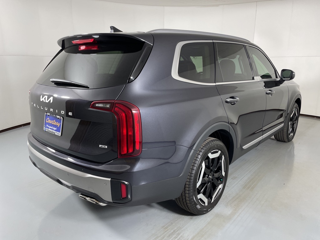 2025 Kia Telluride S Image 6 of 44