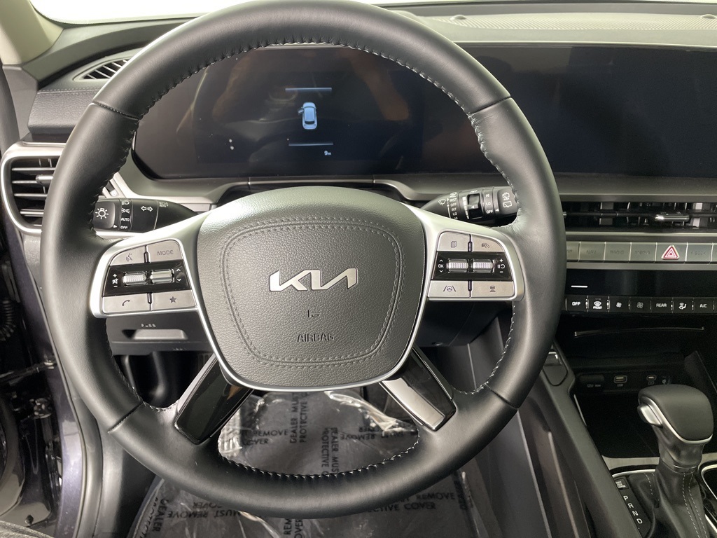 2025 Kia Telluride S Image 24 of 44