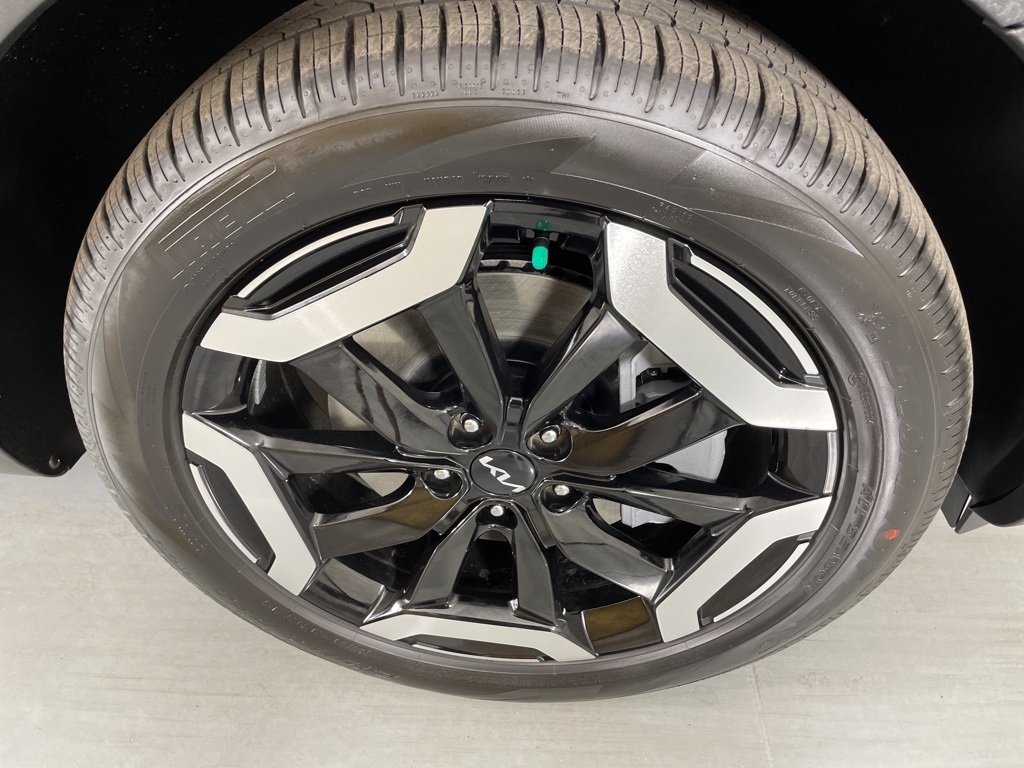 2025 Kia Telluride S Image 10 of 44