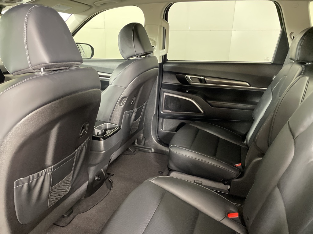 2025 Kia Telluride S Image 18 of 44