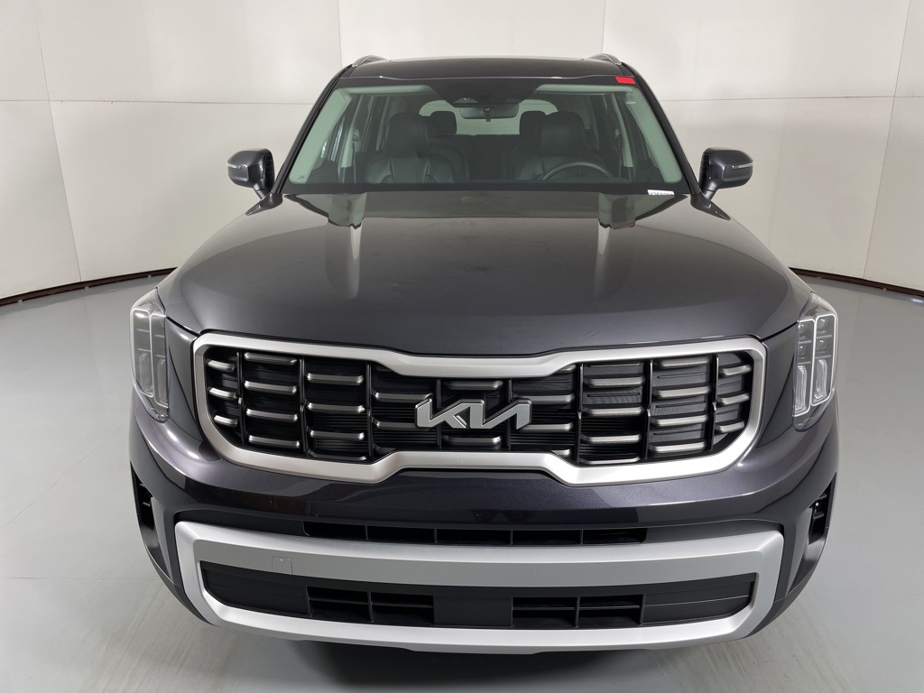 2025 Kia Telluride S Image 2 of 44