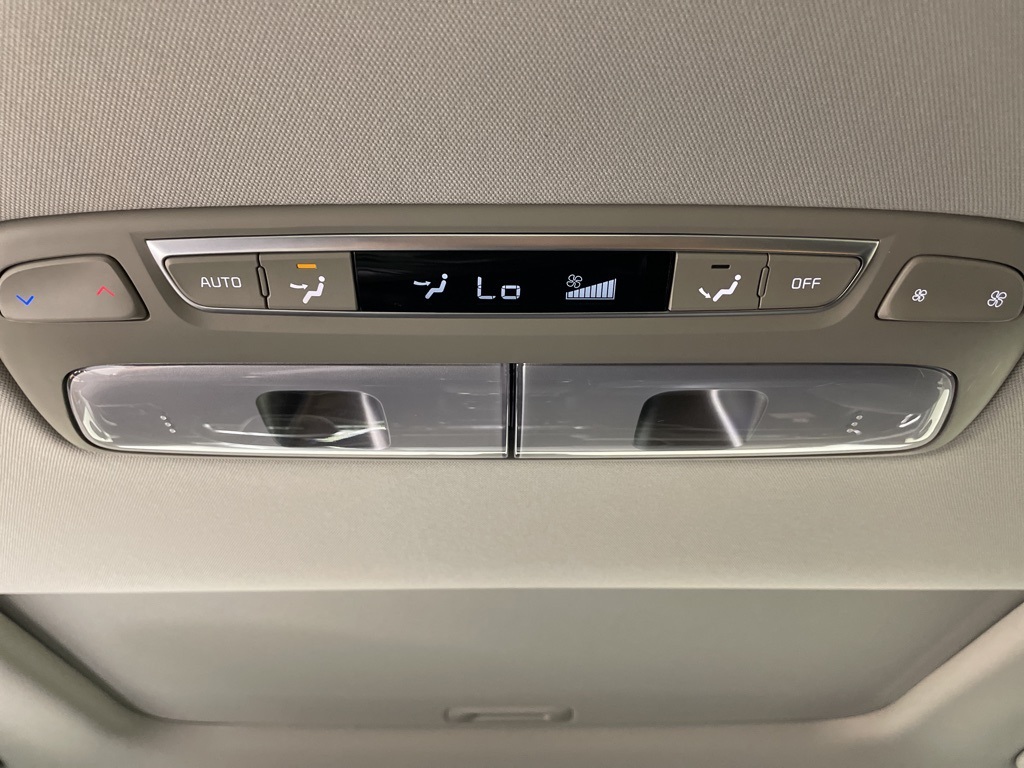 2025 Kia Telluride S Image 33 of 44