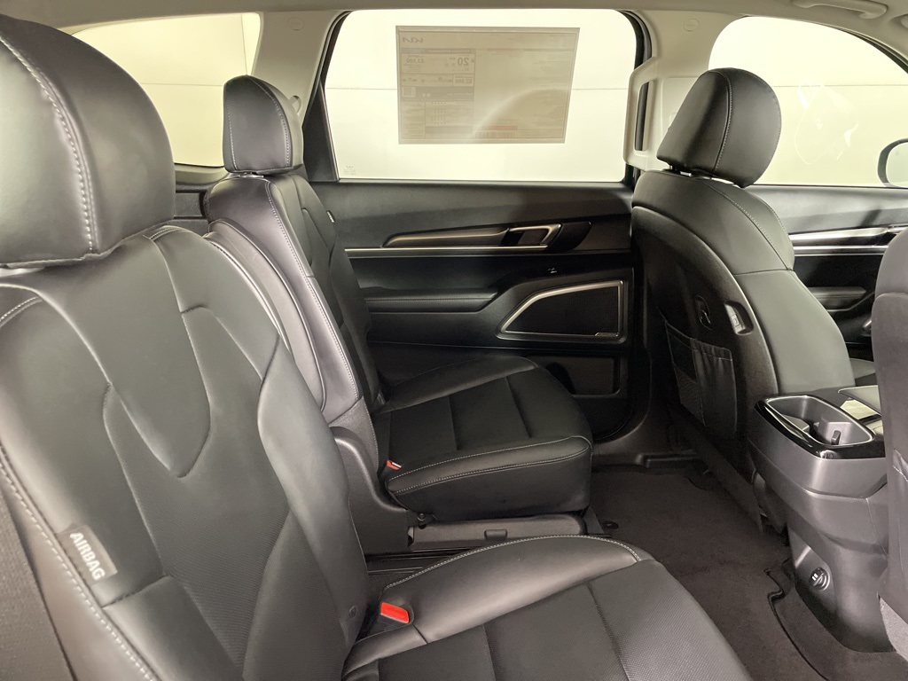2025 Kia Telluride S Image 15 of 44