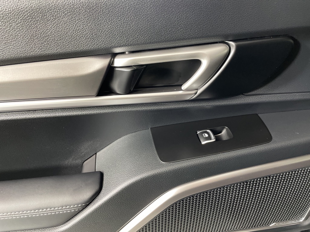 2025 Kia Telluride S Image 32 of 44