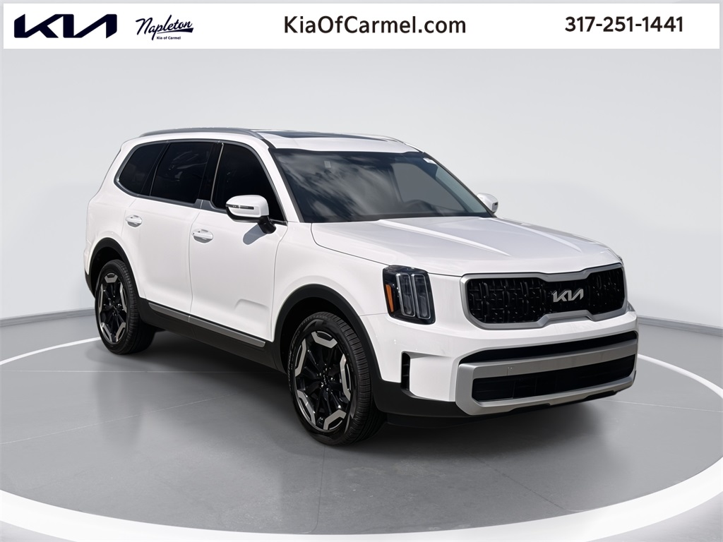 Vehicle image 3 of 33