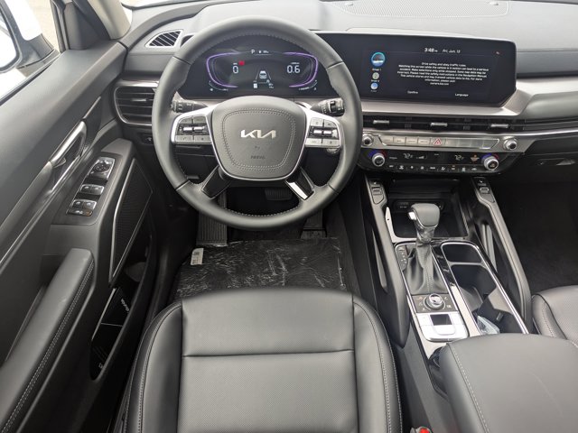 Vehicle image 12 of 43