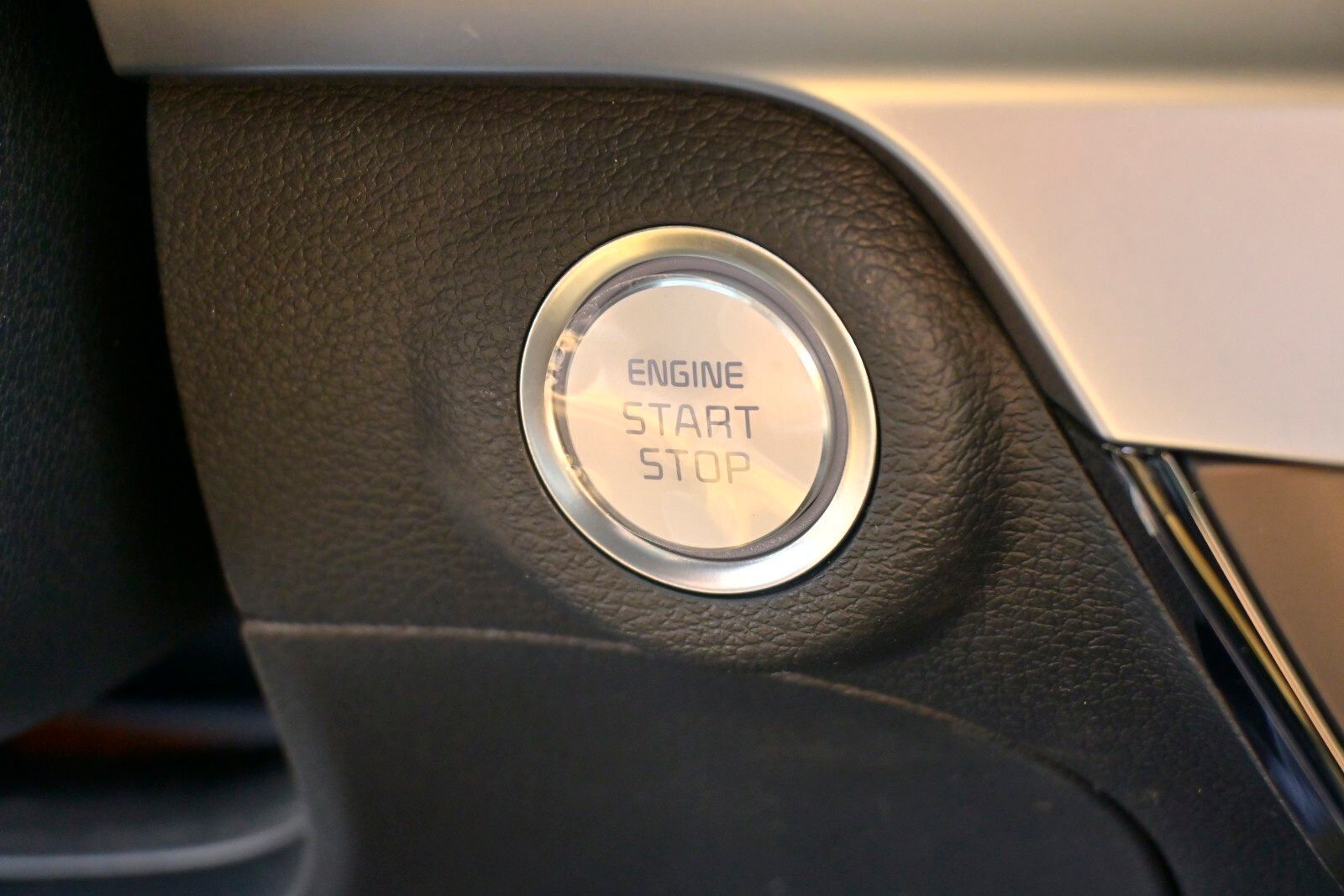 2025 Kia Telluride S Image 32 of 35