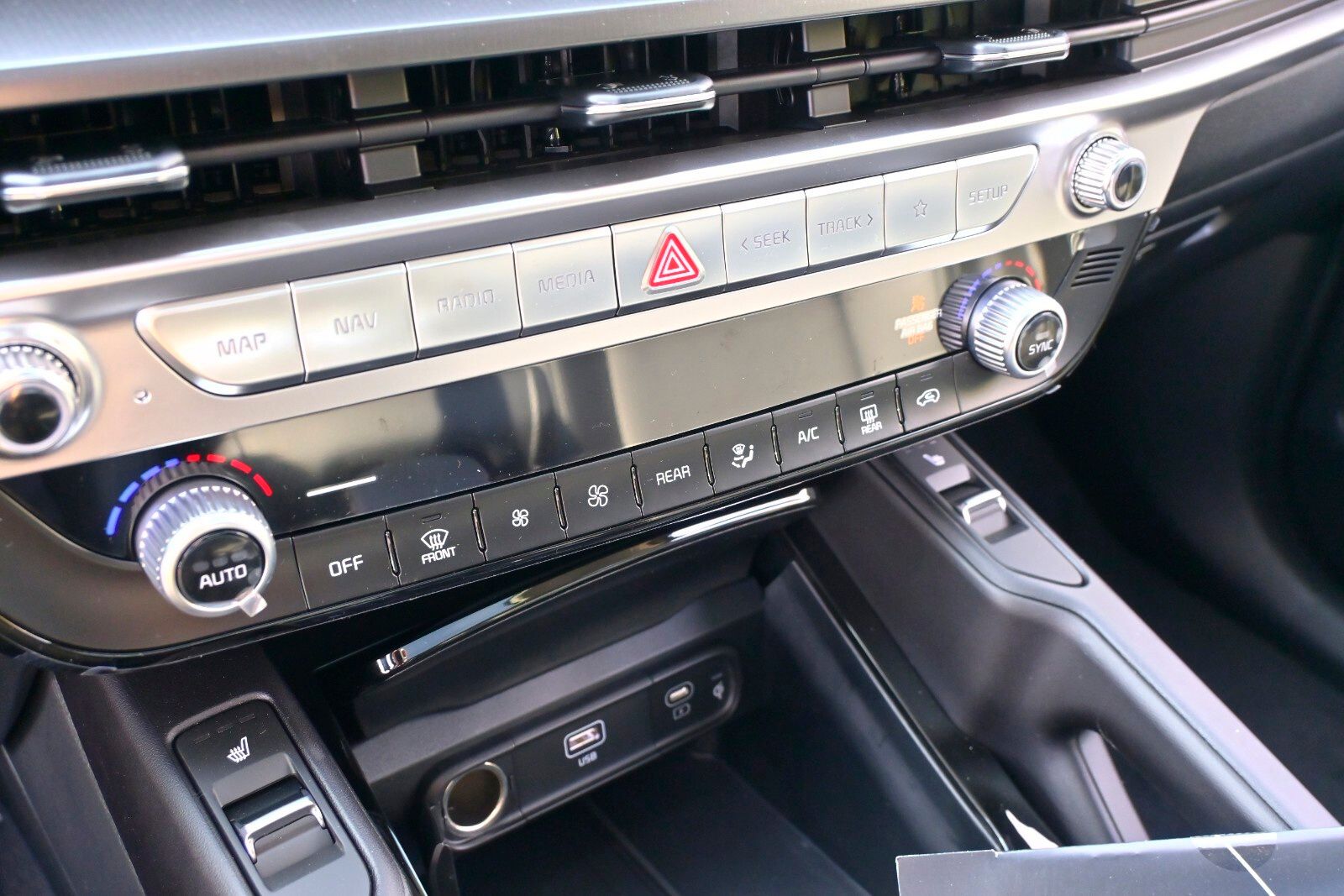 2025 Kia Telluride S Image 35 of 35