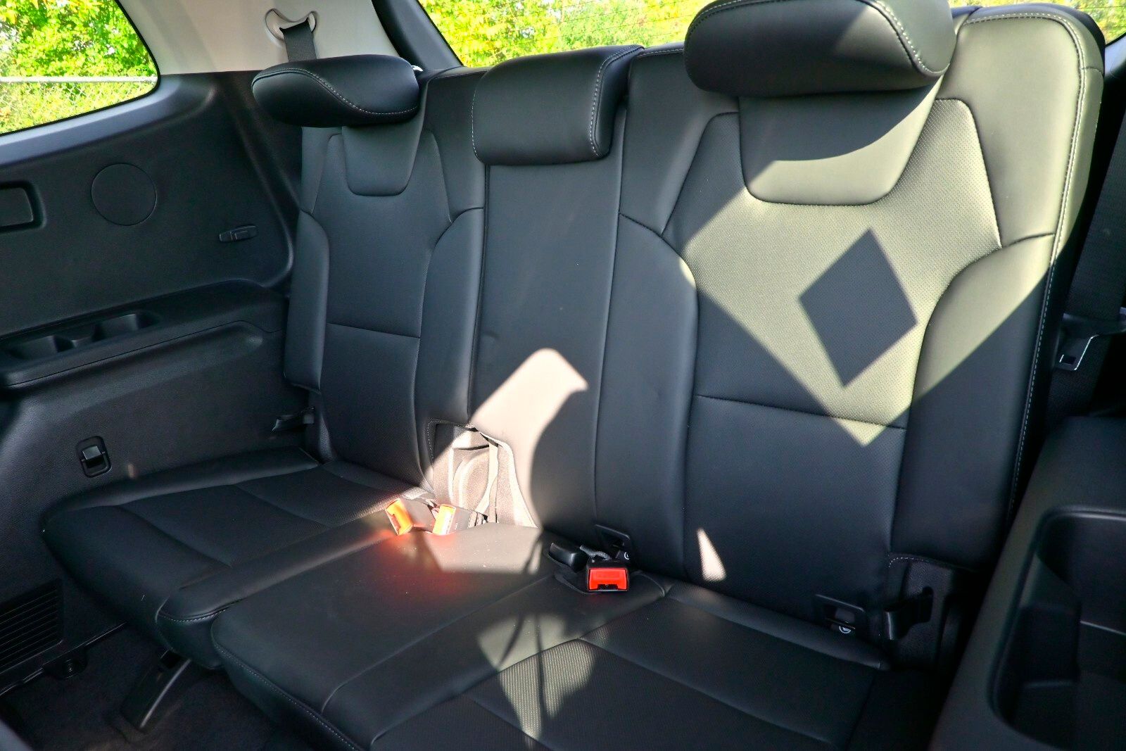 2025 Kia Telluride S Image 14 of 35