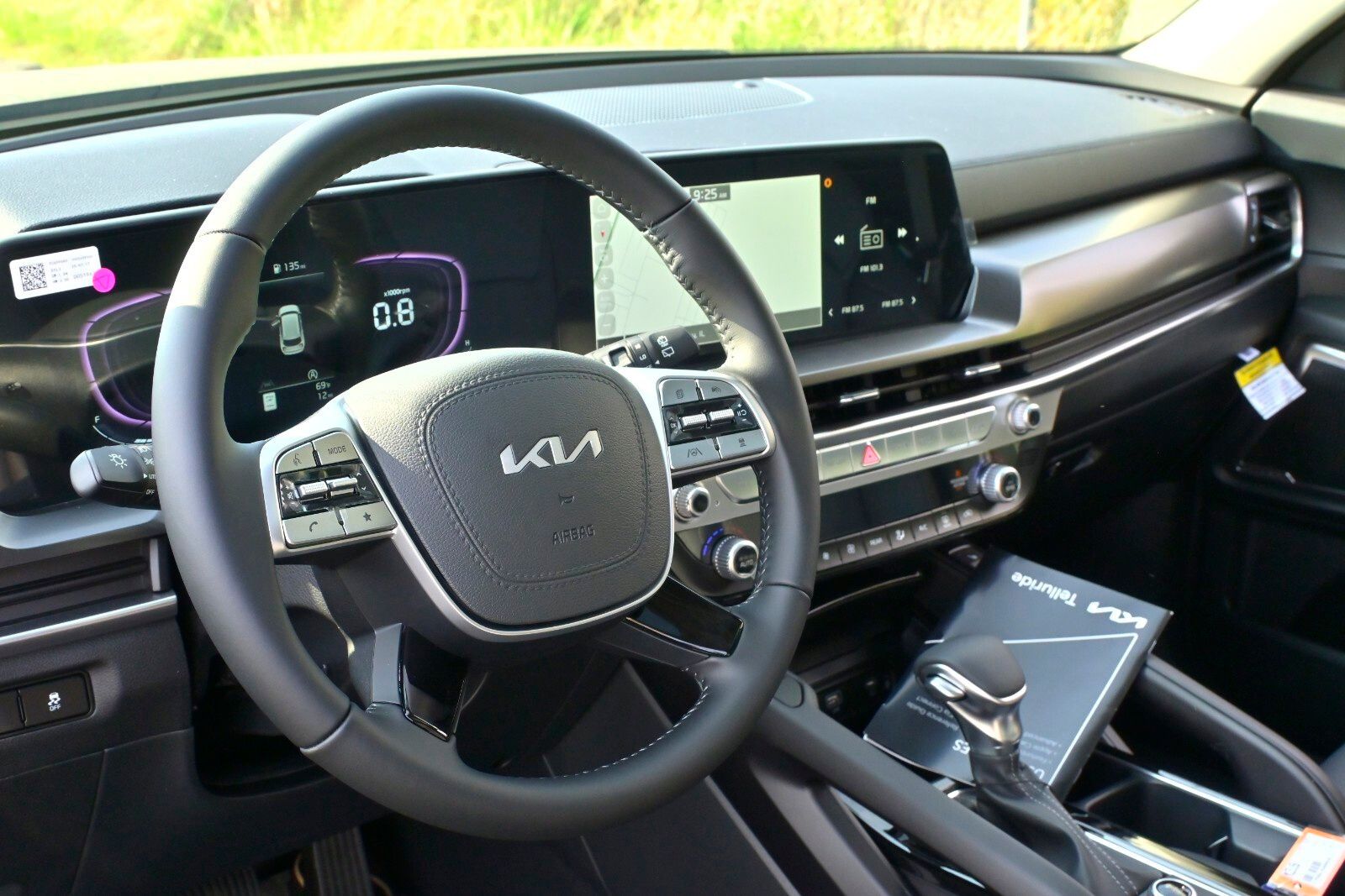 2025 Kia Telluride S Image 16 of 35
