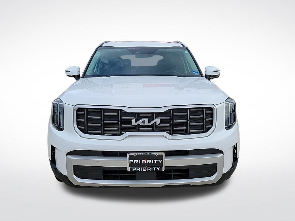 2025 Kia Telluride S Image 2 of 35