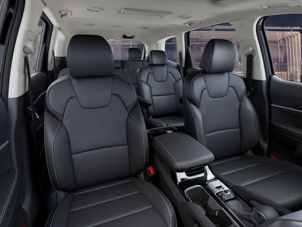Vehicle image 13 of 27