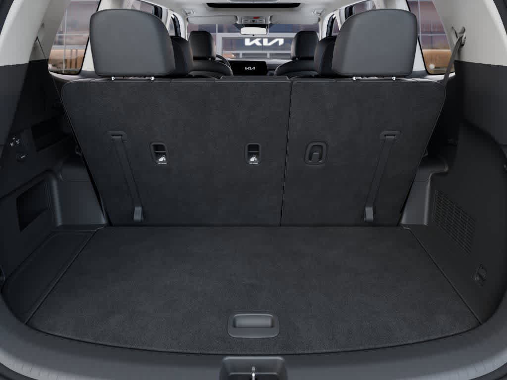 Vehicle image 12 of 27
