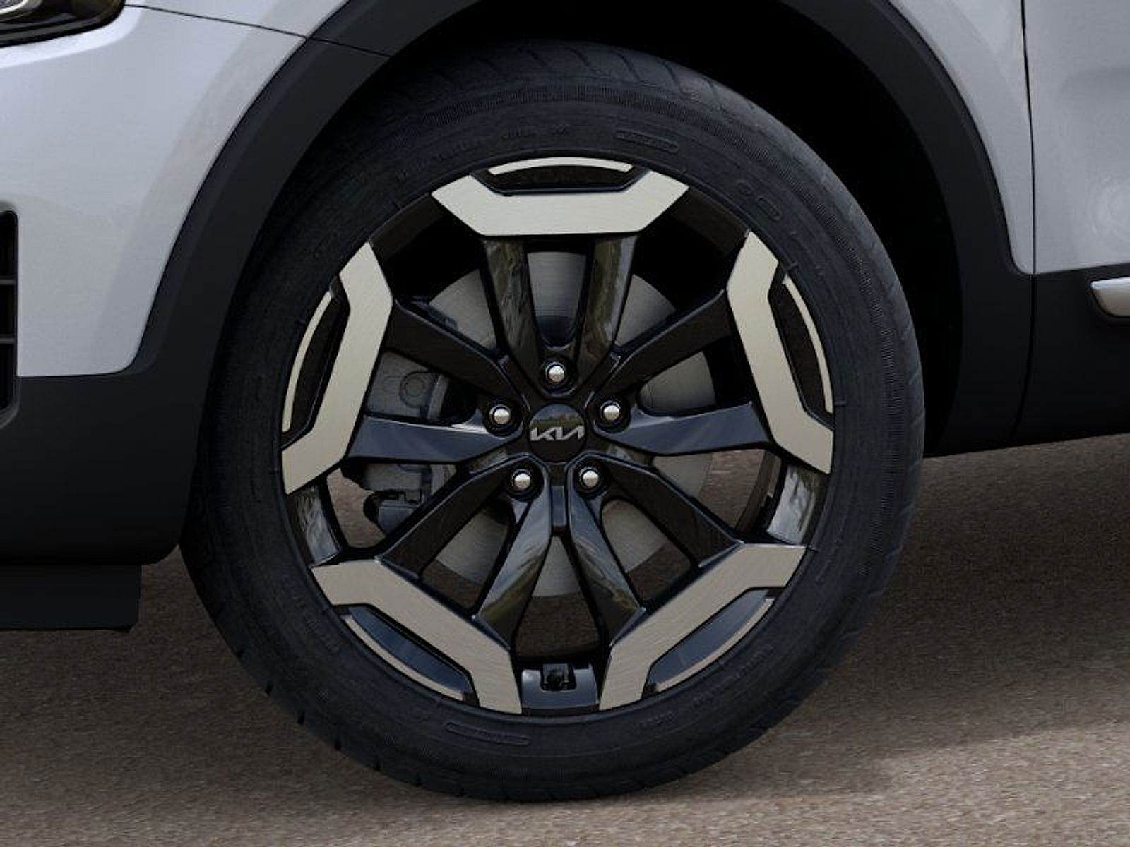 Vehicle image 25 of 27