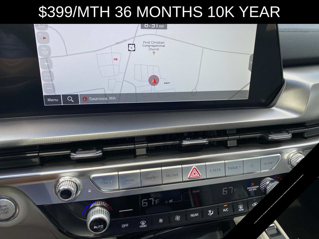 Vehicle image 11 of 18