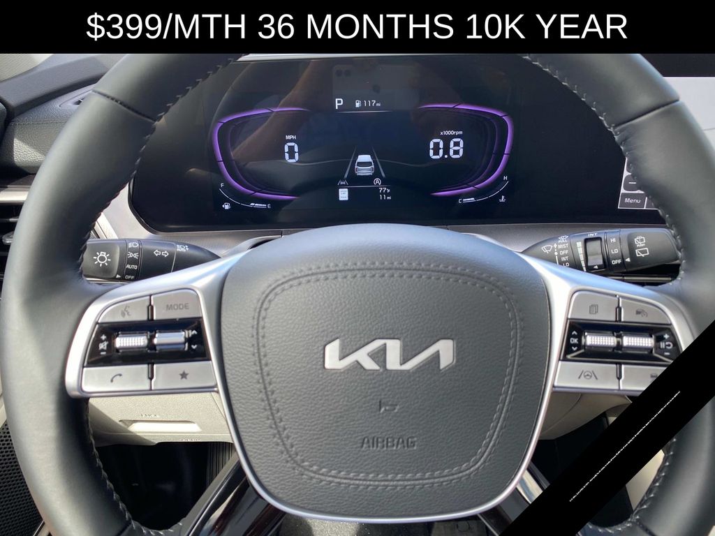 Vehicle image 10 of 18