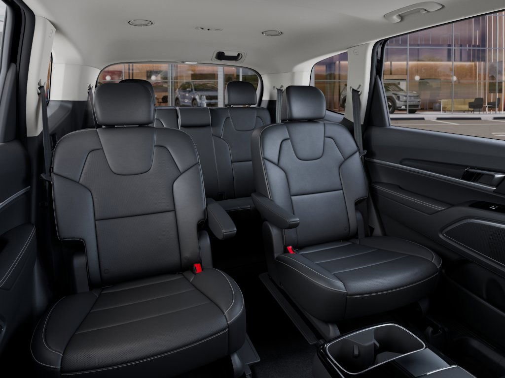 Vehicle image 15 of 27